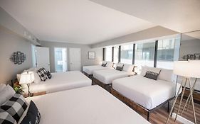 Right On The Strip - 3Br Condo 1110